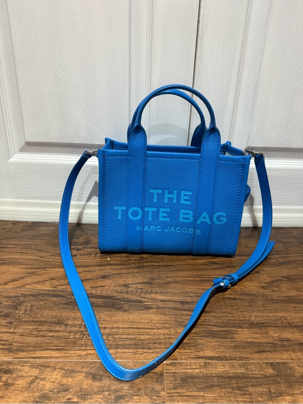 Marc Jacobs The Tote Bag in Bright Blue Pebbled Leather